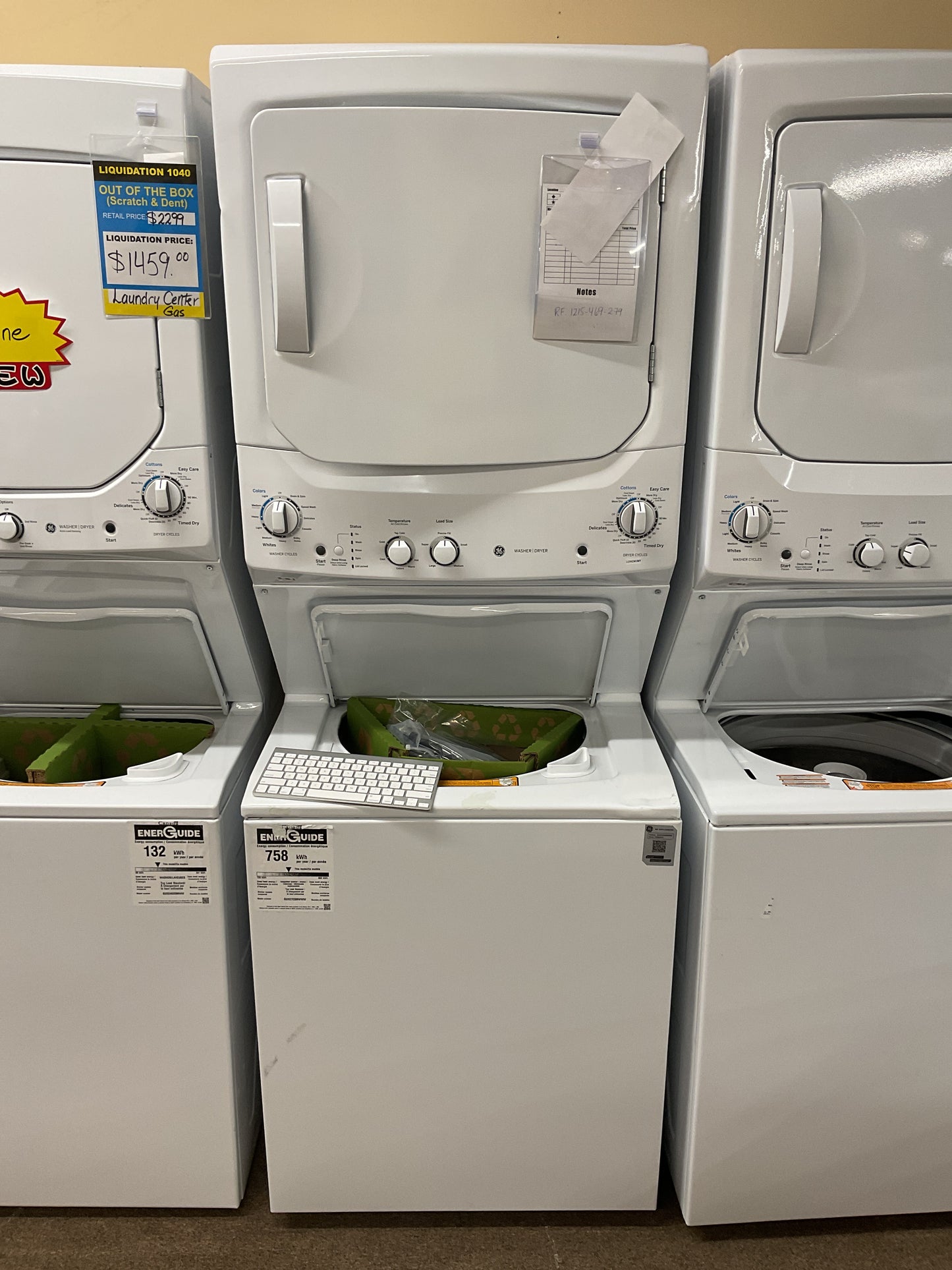 GE Electric Unitized Spacemaker 4.4Cu. Ft. (IEC) Washer / 5.9 Cu. Ft. Dryer White - GUD27ESMMWW