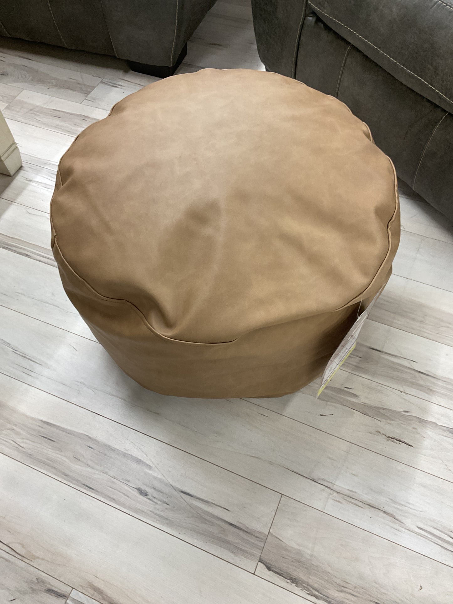 White Sherpa - Ottoman