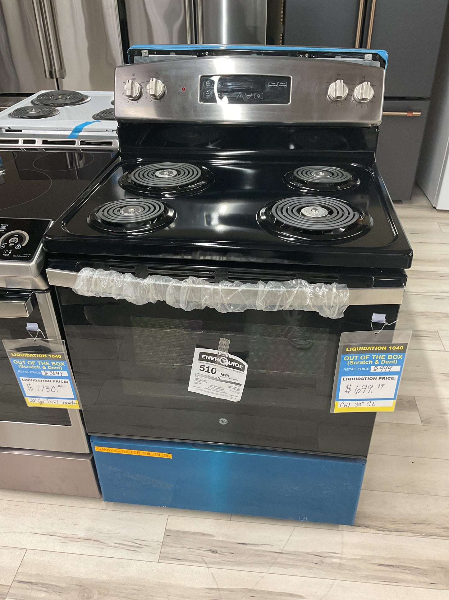 Cuisinière électrique autonome GE 30 po en acier inoxydable – JCBS350SVSS