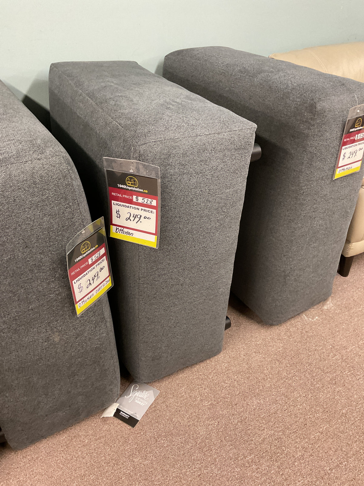 OVERSIZED OTTOMAN - 0057