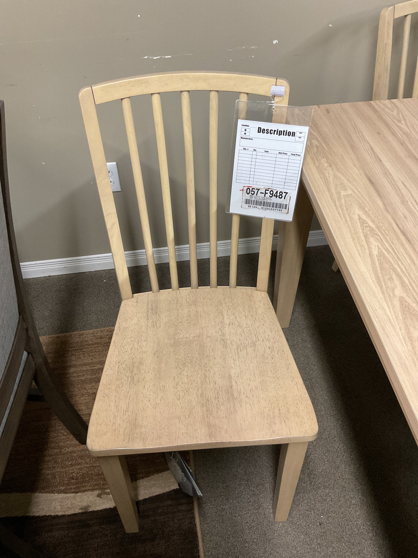 Side Chair - Gleanville