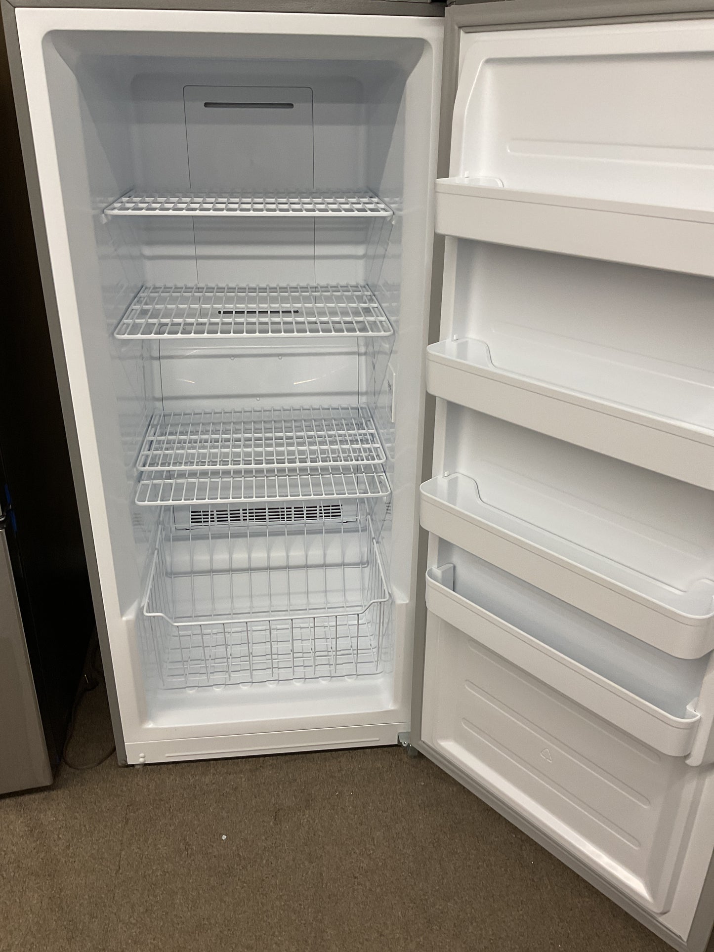 L2 13.8 upright conv fridge freezer