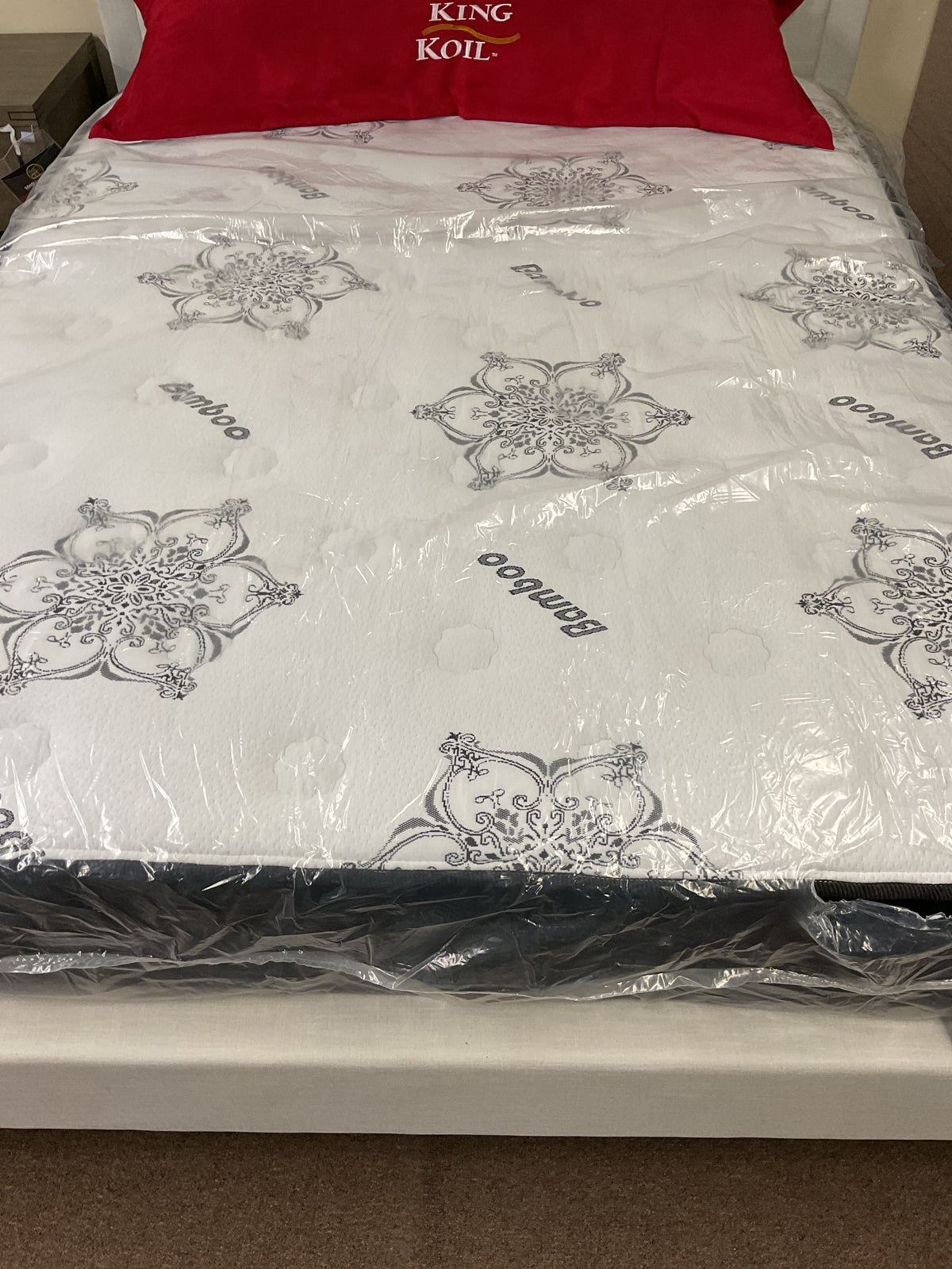 Queen Mattress - Beauvert (Box) 🍁