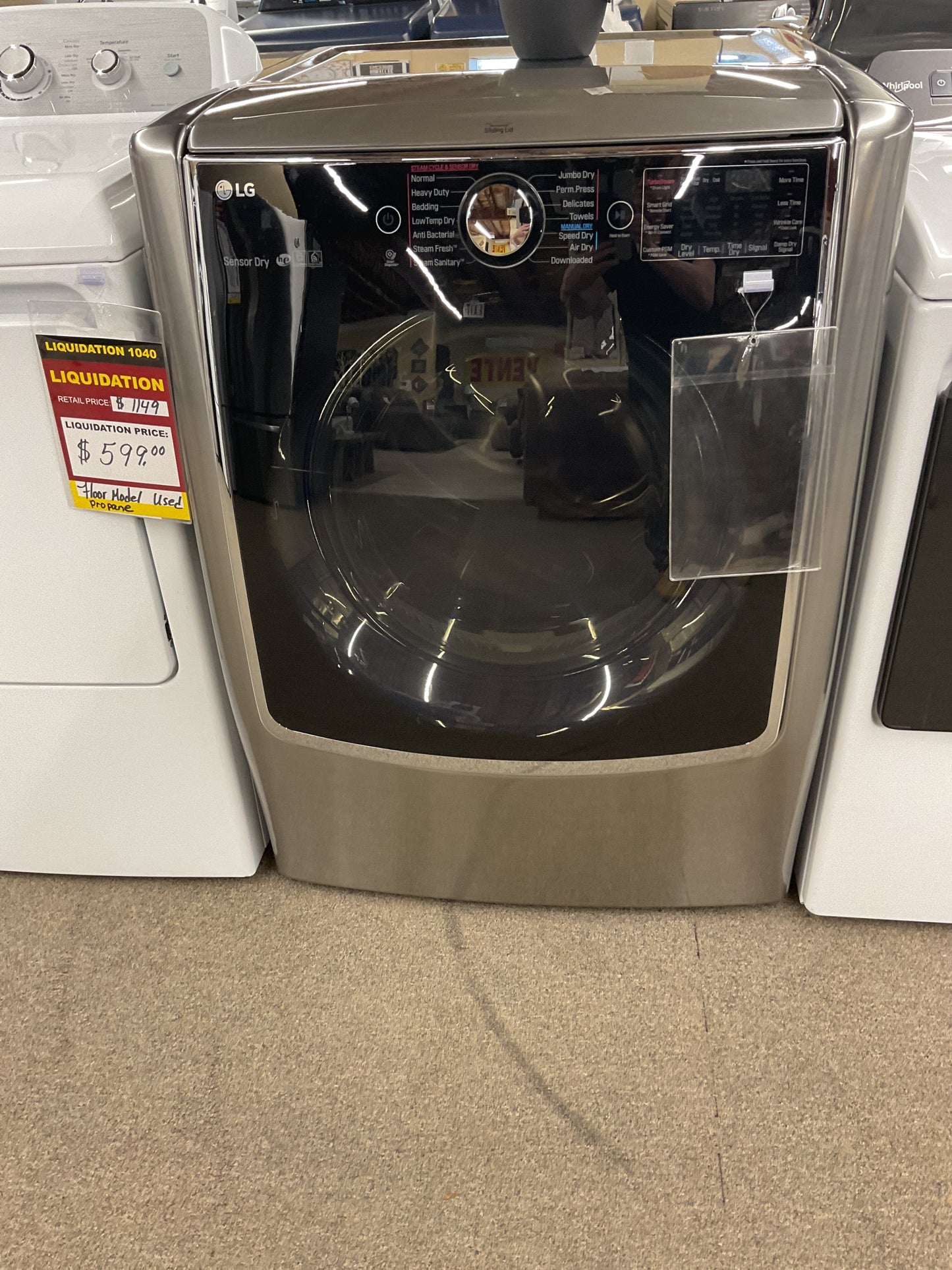LG 9.0 Cu. Ft. Graphite Electric Dryer with TurboSteam - DLEX9000V