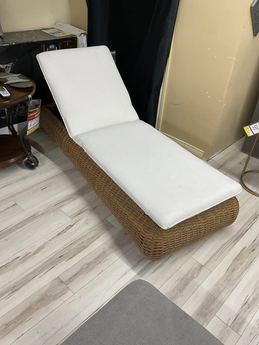 Lounger w/ Cushion