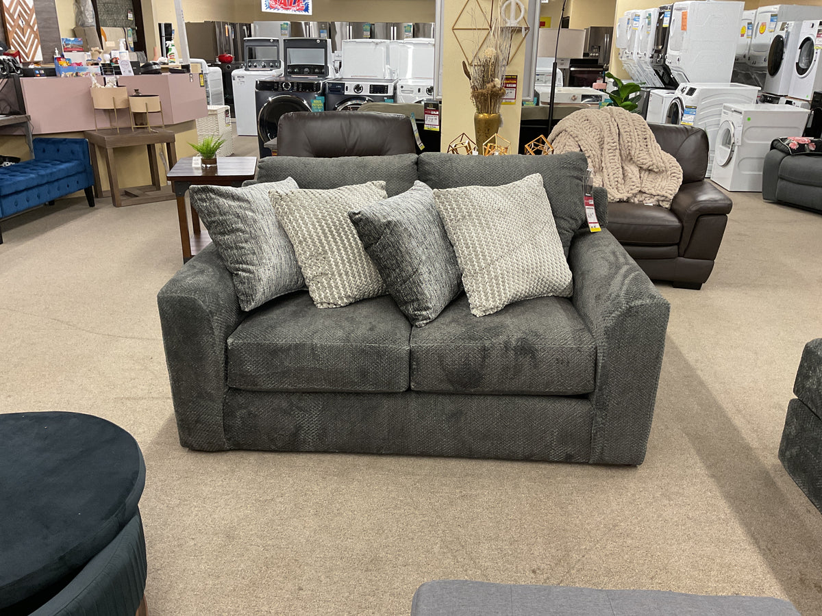 LOVESEAT SMOKE