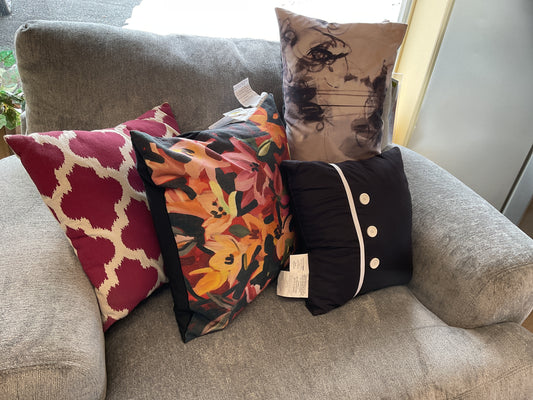CUSHIONS ASST.