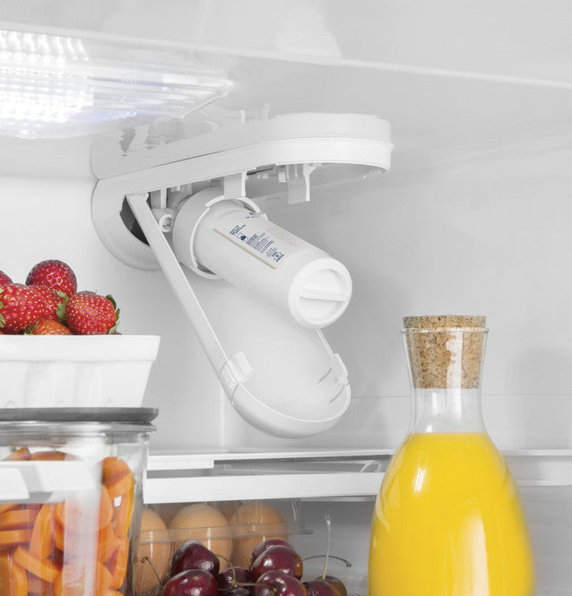 Réfrigérateur à portes françaises GE® ENERGY STAR® de 18,6 pi³ à profondeur de comptoir - GWE19JSLSS