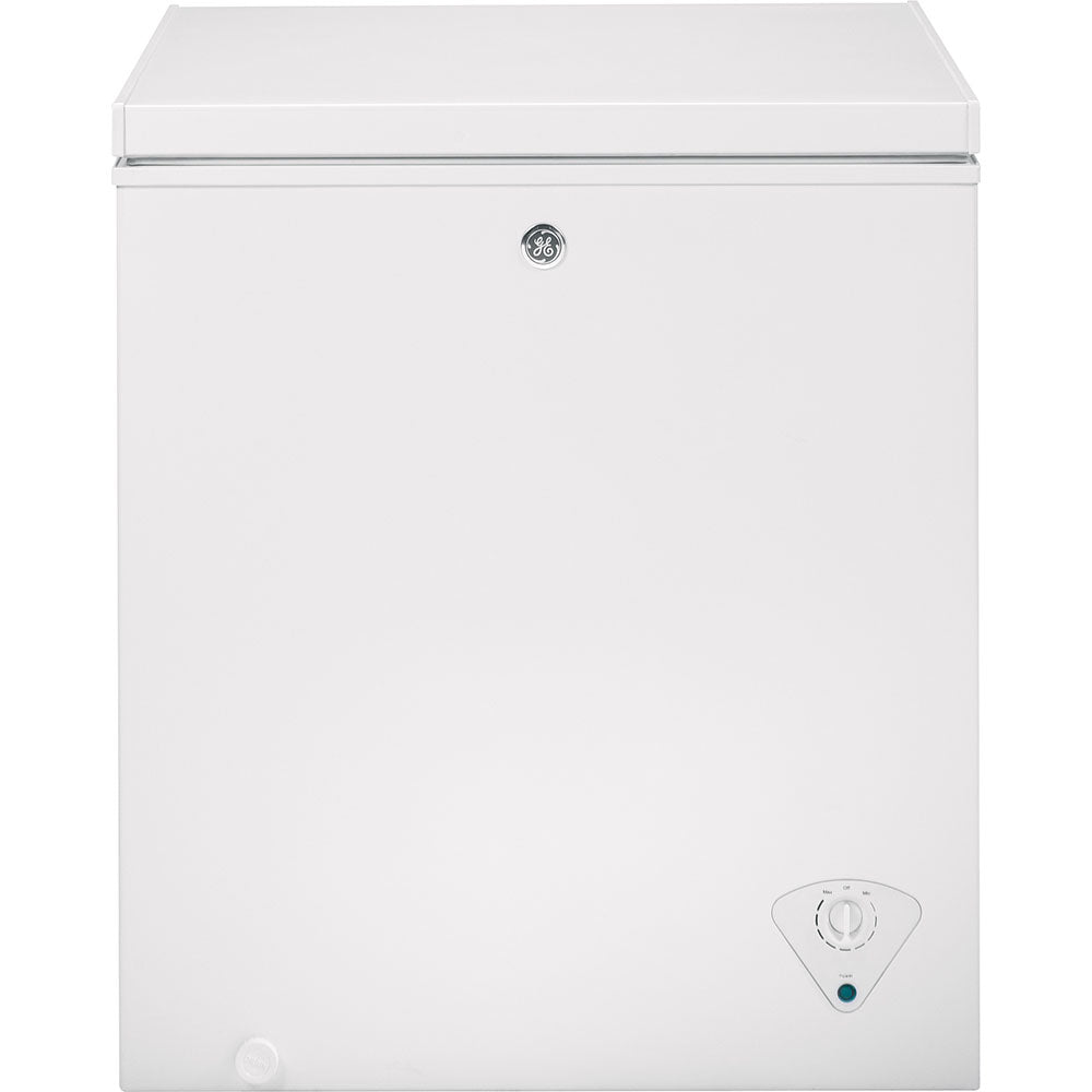 A-CHEST-FREEZER-WHITE-FCM5STWW-GE-FRONT.jpg