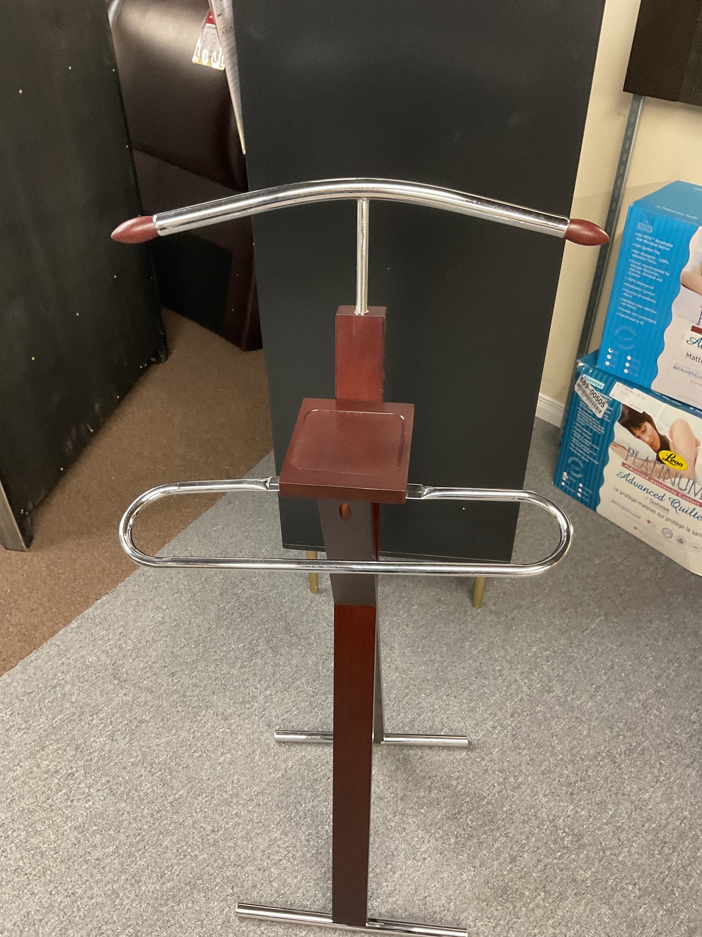 Men's Clothing Stand