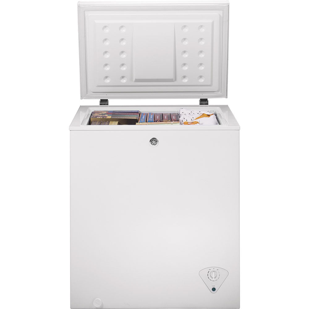 D-CHEST-FREEZER-WHITE-FCM5STWW-GE-OPEN-FULL.jpg