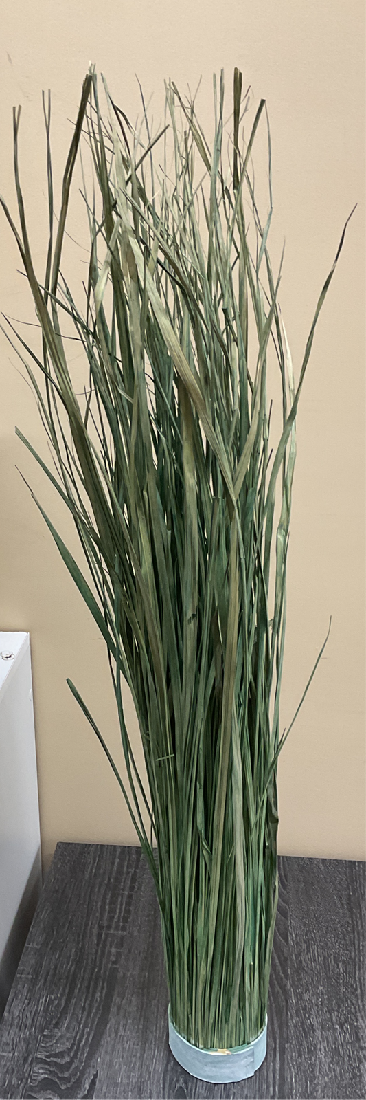 DÉCORATION D'HERBE VERTE