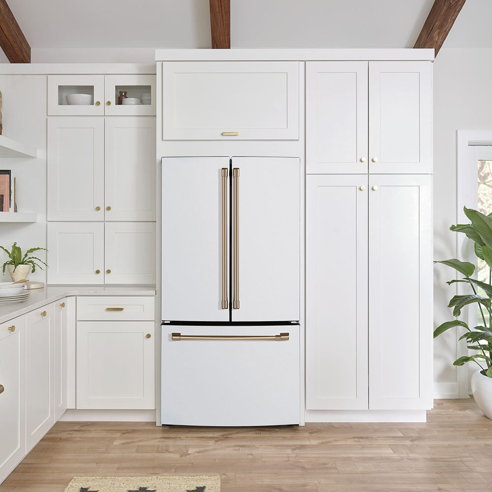 REFRIGERATOR-186CUFT-MATTE-WHITE-CWE19SP4NW2-CAFE-LIFESTYLE.jpg