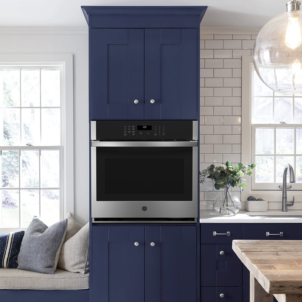 WALL-OVENS-27INCH-STAINLESS-STEEL-JKS3000SNSS-GE-LIFESTYLE.jpg