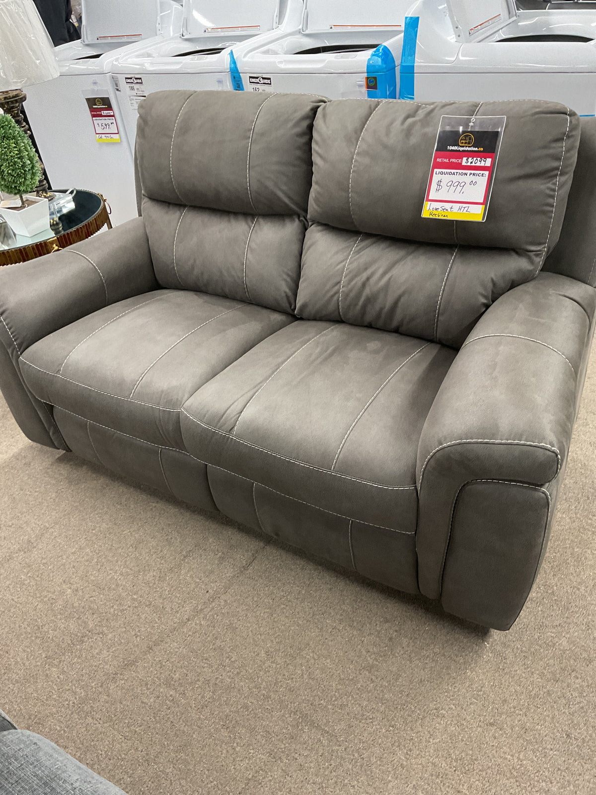LOVESEAT GREY BLJ
