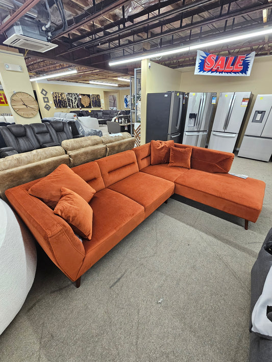 Sectional Nayeli 2 Piece with Chaise - Dark Amber